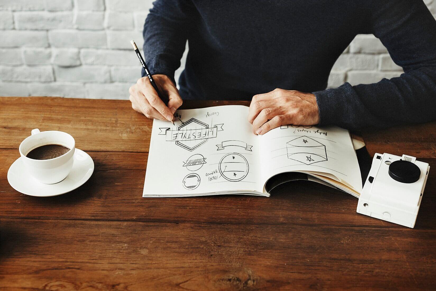designer-at-work-8XNK3DM.jpg
